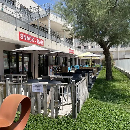 Sol-y-days Cap Camargue, Grand Duplex 6 Couchages De Tourisme Avec Piscine Daire *