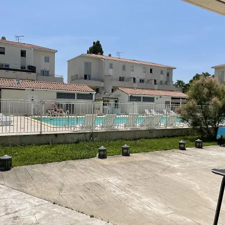 Sol-y-days Cap Camargue, Grand Duplex 6 Couchages De Tourisme Avec Piscine Daire *