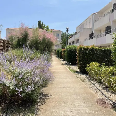 Sol-y-days Cap Camargue, Grand Duplex 6 Couchages De Tourisme Avec Piscine Daire *
